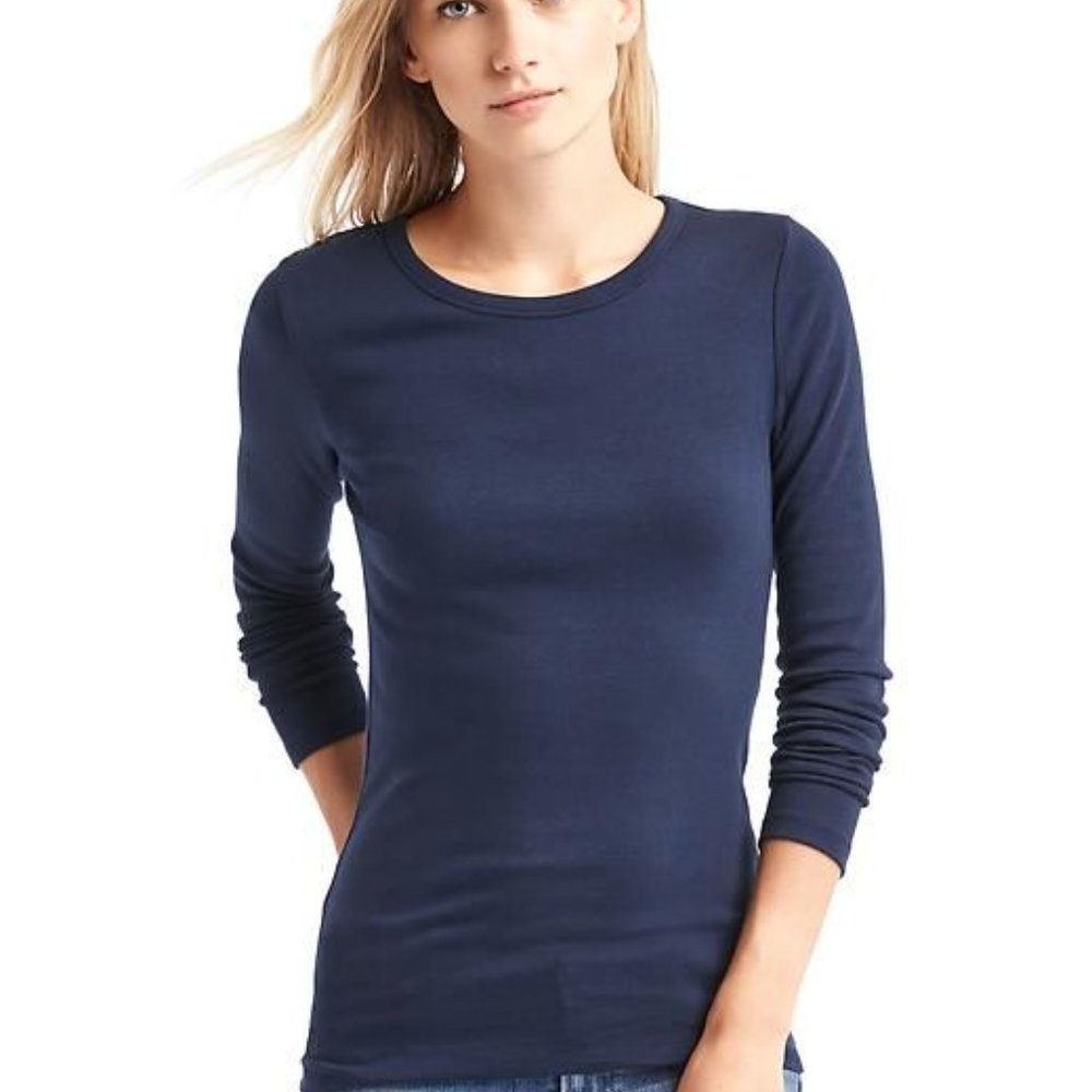 GAP Crew Neck Long Sleeve Tee